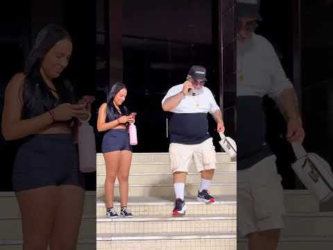 So Novinha, velha não 😂🏍️#pegadinha