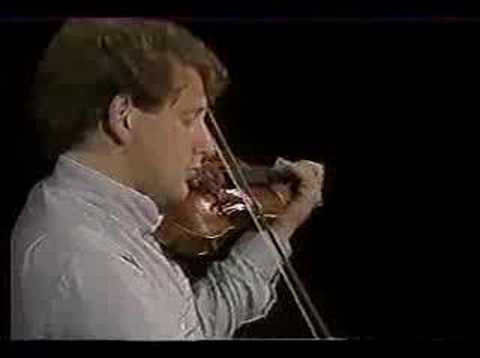 Paganini: Caprice No. 7 (Shlomo Mintz)