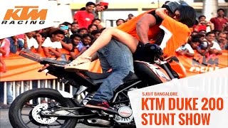 preview picture of video 'KTM Duke Stunt show @ SJBIT Bangalore'