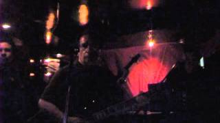 3 STONES - I`M A BELIEVER -BEER HALL -CONDENA- 10 JUN 2011 - .wmv