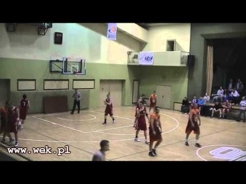 www.wek.pl: Włocławska Liga Koszykówki Amatorskiej, Oltech-Dworek w Smólsku - 27.03.2011, cz.4/5