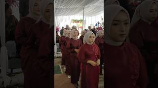 Download lagu aksi para braidmaid pengiring pengantin mp3 Download lagu aksi para braidmaid pengiring pengantin mp3