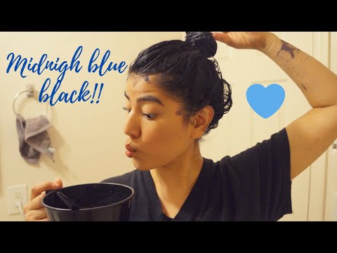 Dying my hair midnight blue black !!