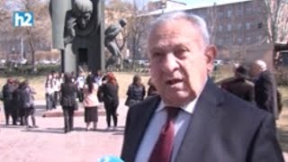 Տեսավ ինչ է կատարվում, հեղափոխական ոգին մեռավ մեջը․ Դավիթ Գասպարյանը՝ Չարենցի մասին: Լրաբեր