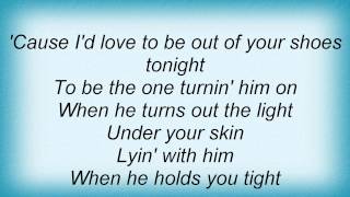 Lorrie Morgan - Out Of Your Shoes Lyrics