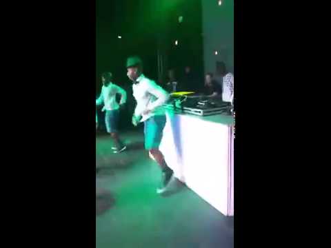MC Nego do Borel e MC Pikena  [MEDLEY AO VIVO 2015] Show Rio de Janeiro