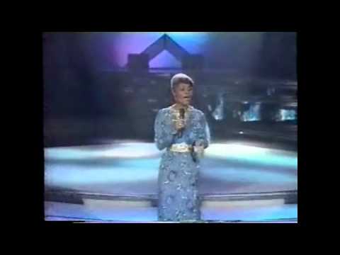 SOLID GOLD | Dionne Warwick | "Who's Zoomin' Who" | 1986