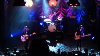 Band of Skulls - You Are All That I Am Not  @ Tivoli, Utrecht