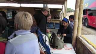 preview picture of video 'Cruz Del Sur Bus Stop in Paracas, Peru'