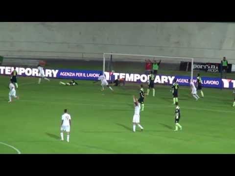 gol di oduamadi nella partita fra varese e crotone