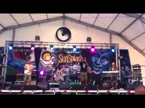 Roe Delgado & Baboon Roots feat. Julio Maloa