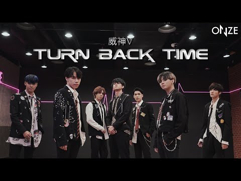 WayV 威神V 'Turn Back Time (超时空 回)' dance cover by ONZE from Thailand