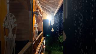 Download lagu Tidur diluar rumah kayu #HalamanBelakangKebon ketika hujan turun #village #rural #nature #rain mp3