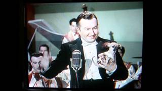 Duerme - Xavier Cugat and his Orchestra. Vocal: Carmen Castillo