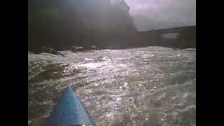 preview picture of video 'Onboard camera in Bourg St Maurice with Etienne Daille (slalom kayaking)'