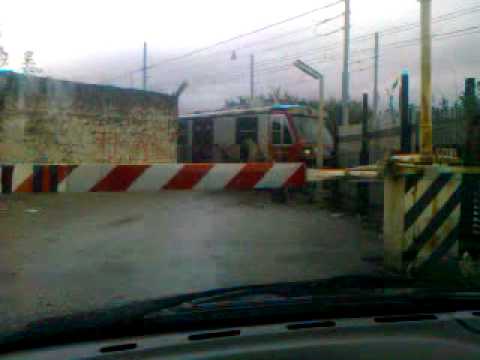 passaggio a livello di Via Chiesa a Cimitile video girato da un mio amico