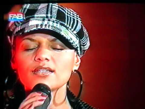Francisca Urio singt Time of my life beim FAB - 18.05.07