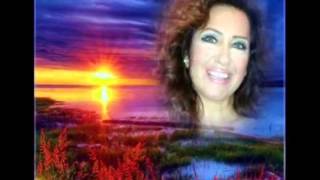 BİR SEN VARSIN BİR DE AŞKIN YANAR DURUR KALBİMDE