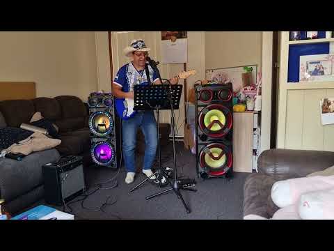 TRAGO REVUELTO (COVER)