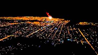 preview picture of video 'Embraer 190 despegando por la noche desde el Aeropuerto de Ezeiza, Buenos Aires - decolando à noite'