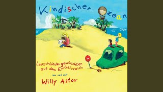 Vor der Strohhütte