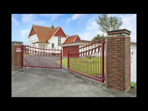 SOLD - 50 Selwyn Avenue, Mission Bay - Chris Patrick and Julie Kennedy