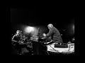 Medeski Martin & Wood - Syeeda's Song Flute (reprise de John Coltrane) - Pharoah Serge Medeski Martin & Wood - Syeeda's Song Flute (reprise de John Coltrane)