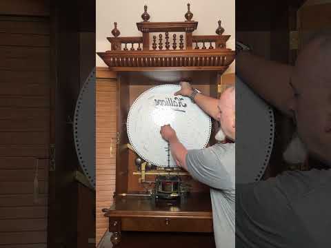 How a disc music box works Part 1 #discmusicbox
