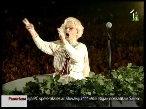 Mūžībā aizgājusi Ausma Derkēvica