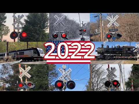 American Railroad Crossing Compilation 2022 🇺🇸- NJ Trains & Airplanes