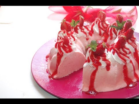 Strawberry Bavarian Cream | Recipes from DELIZIEePASTICCi