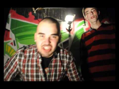 Rea Cold & Akran - Susmadı Yine Biri Klip.mpg