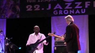 John McLaughlin and the 4th Dimension - Hijacked Part I Gronau 25.04.2010