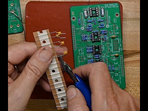 C.K. builds a VCF-Q from Random Source/Serge eurorack