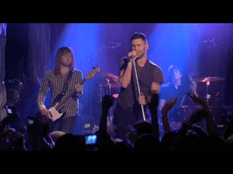 Maroon 5 Sunday Morning (Live)