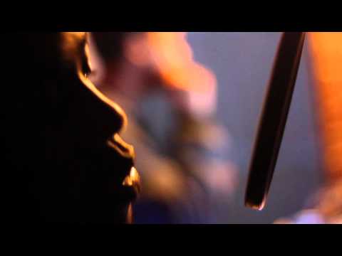 GB - Kan niet lachen