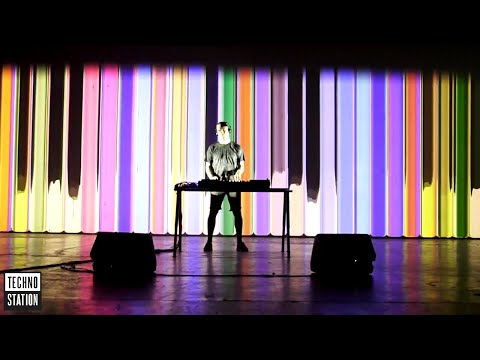 Banel DJ set / Visuals by Hackstage