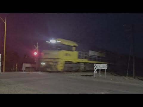 3MA5 PN down "Linfox Express #2" (3x NRs), Melbourne to Adelaide, 2135, 14/1/25, Stawell VIC