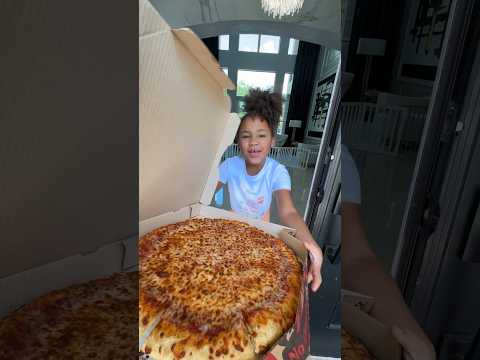 Did Somebody Order PIZZA? 🍕