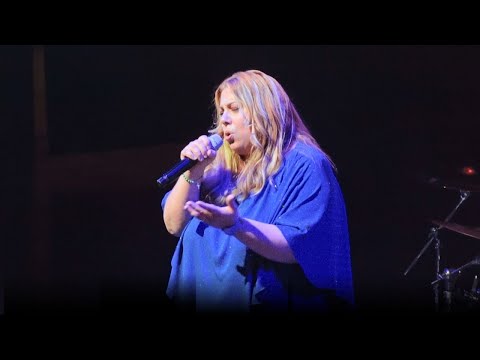 Debora Vezzani - Amore in loop (Live ai Catholic Music Awards 2025)