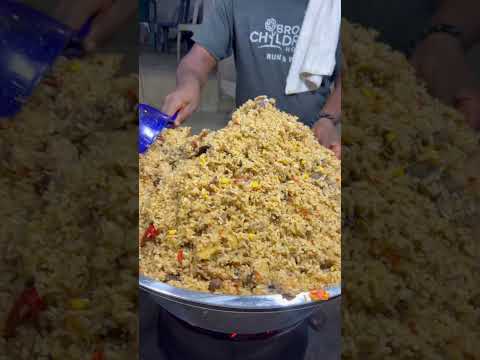 Trying out a street food vendor in Gwarinpa Abuja pt. 1 #nigerianfood