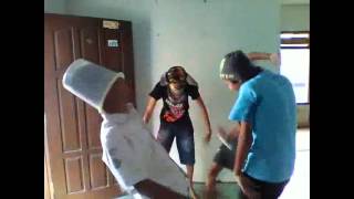preview picture of video 'harlem shake polosiri 1'