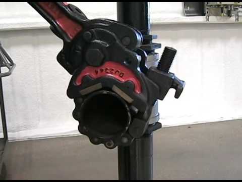 Proper Adjustment of Chain on PETOL™ Drill Pipe Tongs