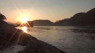 preview picture of video 'Luang Prabang/ Mekong River/ Laos/ Timelapse Videos/ 2015 FullHD'