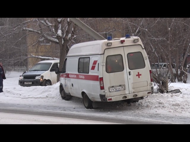 Карета скорой помощи попала в ДТП