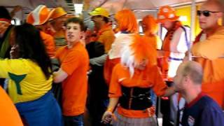 preview picture of video 'World Cup Final 2010: Holland fans on train to Soccer City Stadium'