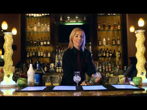 How to Make -  Blue Hawaiian