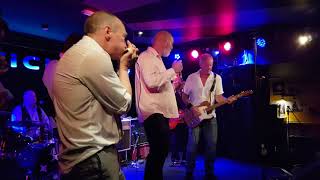 Brilleaux jamming with Steve Walwyn & The Wilbur Project