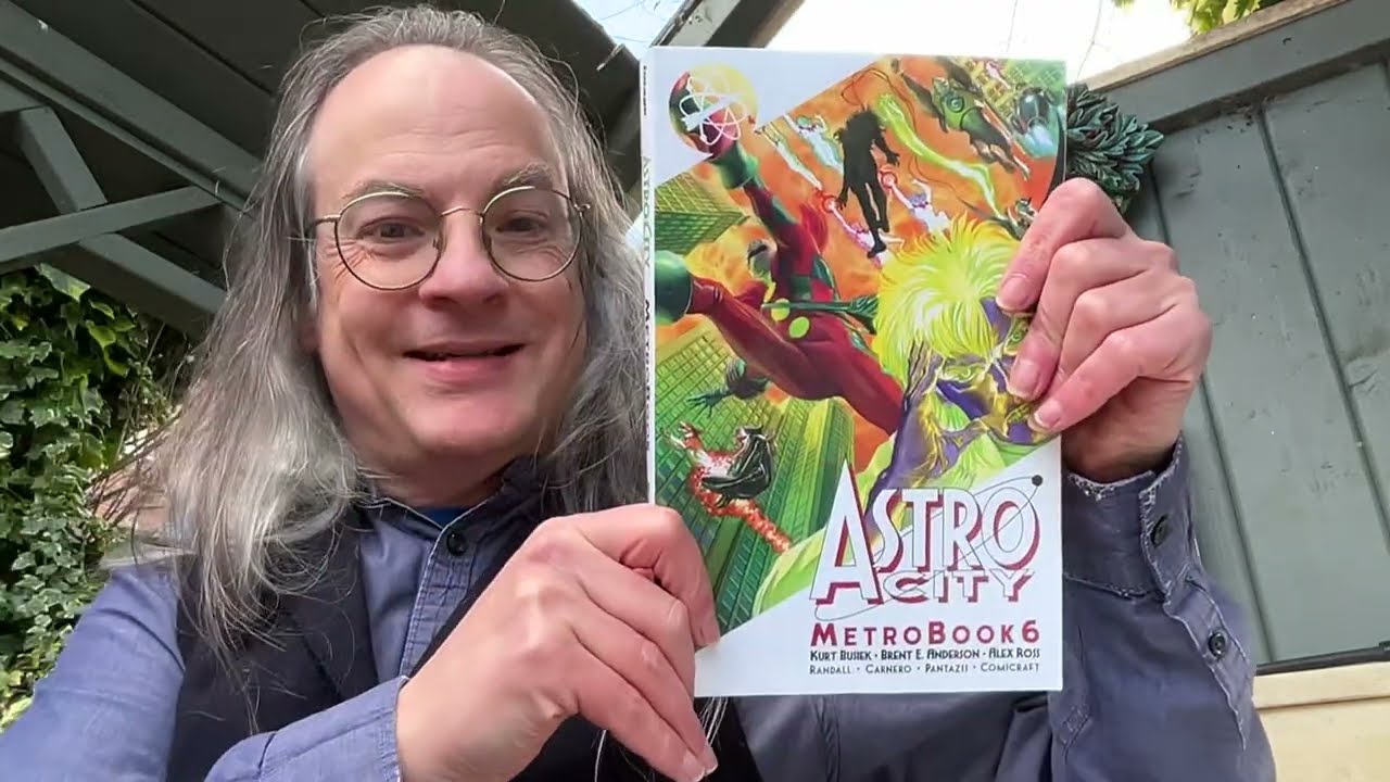 Unboxing in the Nook: Astro City Metrobook Vol. 6