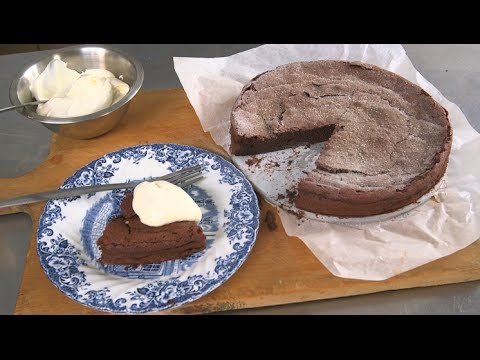 Flourless Chocolate Cake - The Boy Who Bakes